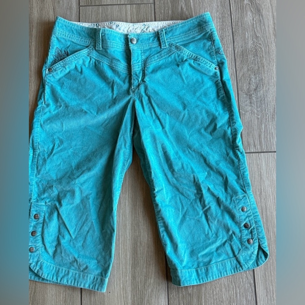 ATHLETA Vintage Seaside Corduroy Capri Shorts - Picture 12 of 12